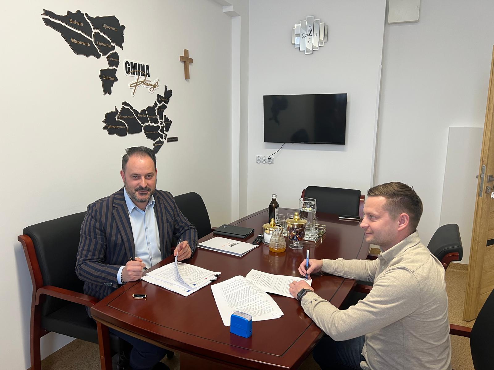Budowa sieci wodociągowej i kanalizacyjnej na terenie Gminy Przemyśl