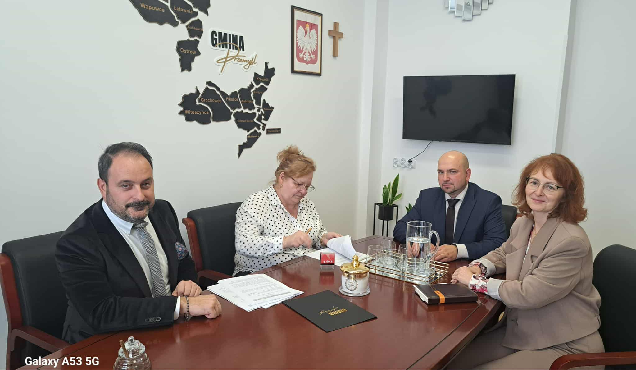 Podpisano umowę na przebudowę dróg